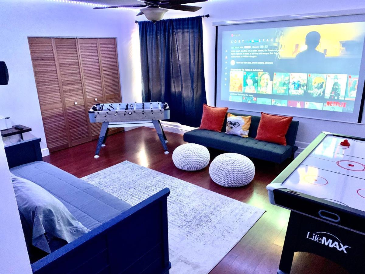 Kendall Keys Oasis Home W/ Pool, Theater & Arcade Miami Kültér fotó